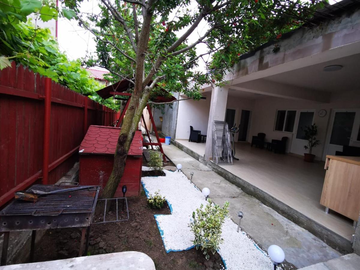 Zapp House Hotel Costinesti Exterior photo